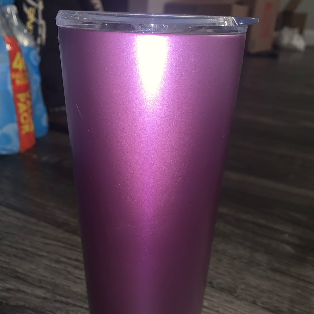Tumbler ready to be personalized!!
